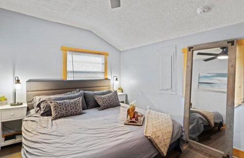 Cozy Home W/ King Bed & Lake access - Foto 18