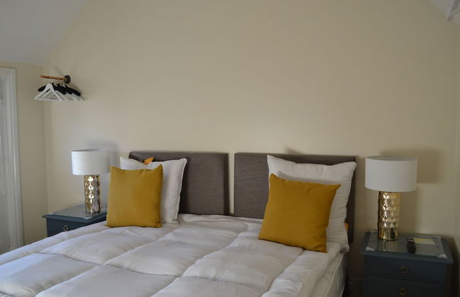 Frinton Escapes - The Cottage - Photo 12