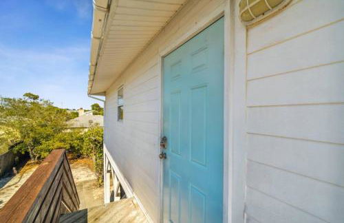 Newly Renovated 2 Bedroom Beach House Free Parking - Foto 21