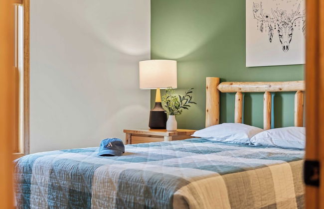 Bluejay Getaway by Avantstay Walk to Lake 7bdr, Hot Tub, Pool Table - Foto 34