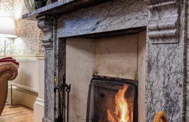 The Writer's Retreat Ground Floor Apartment - Photo 18