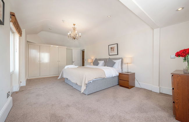 17 Hertford Street - Photo 10