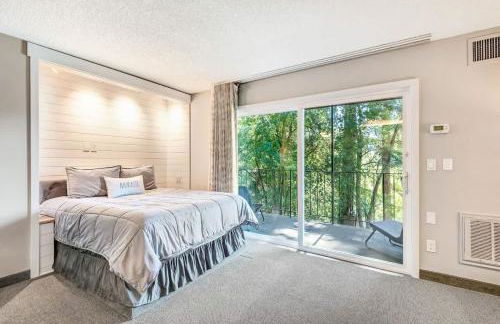 Riverfront Condo Next to Park and Downtown Bend - Foto 11