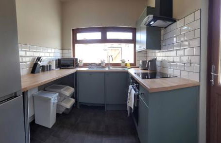 3 Doubles - Sleeps 8 - Ideal for Work Crews - Photo 12