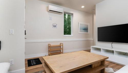 Lux Townhome With Parking and Rooftop Putting Green - Foto 3