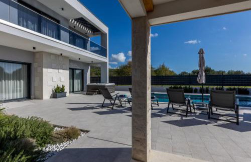 Luxury Villa Diana with heated pool and jacuzzi - Foto 51