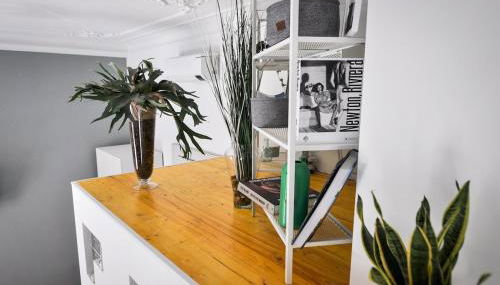 Deluxe Artistic Loft - Photo 3