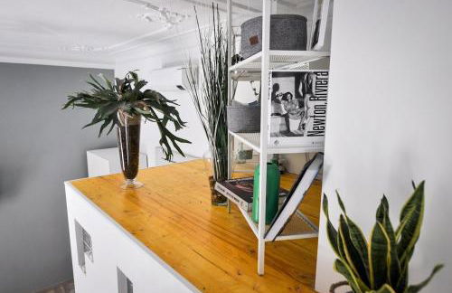 Deluxe Artistic Loft - Photo 3