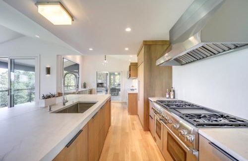 Luxurious Mountain Retreat with Long Range Views! - Foto 8