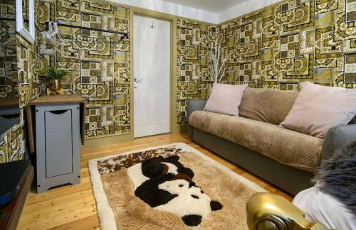 Deluxe 1 Bed Versace Hot Tub Sky TV Cinema Screen - Foto 12