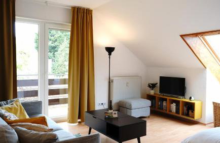 WEINBERGBLICK im Haus FREY - 3 Schlafzimmer ,Küche, 2 Bäder, 2 Balkone, Parkplatz direkt vor der Tür - Foto 3