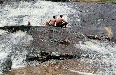 Casa de Campo Paraibuna com Lareira e Fogo de chão - Foto 37