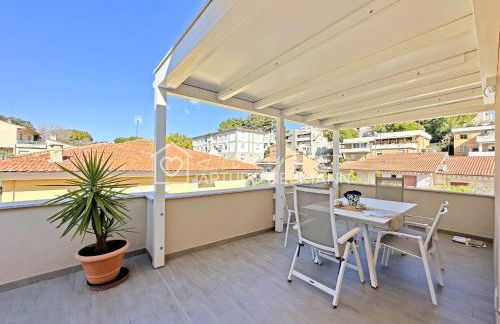 127 - Appartamento trilocale al secondo piano con doppi servizi, a Numana, in ottima posizione, aria condizionata - SPIAGGIA WHITE BEACH CLUB OMAGGIO dal lun al ven FINO AL 02-08 - Photo 5