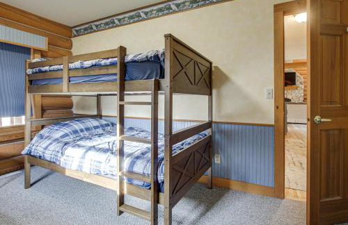 Trail Access! Up North Family Cabin Near Lake - Foto 18