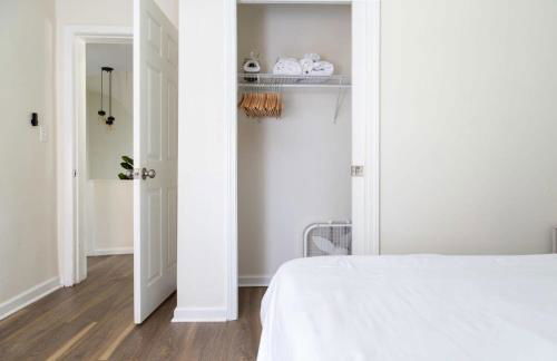 Spacious Tower Grove 3BR Home ABODEbucks - Foto 31