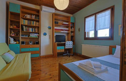 VILLA PEPONI Spacious Traditional Villa with Garden - BBQ & Private Parking - Photo 26