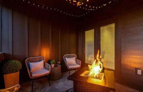 TWO Neighboring Homes Sleeps 24 Walk to 12 South - Foto 47