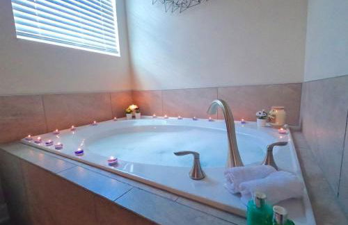 Beautiful and Spacious 5 Bed Pool Home home - Foto 18