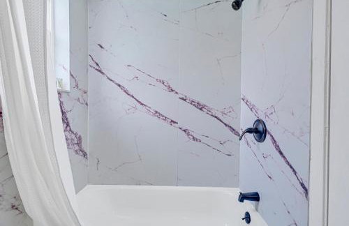 Home for summer with pool, pool table, outdoor kitchen,patio and balcony - Foto 40