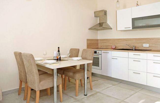 Modern Ground Floor Apartment With Private Terrace Near the Sea - Foto 4