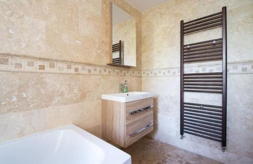 Deluxe 2 or 3 bed Cinema Games Room Pool Table Hot Tub - Foto 35