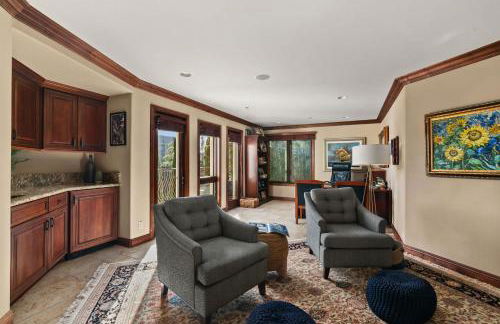 Grand Retreat Rooftop Bliss and Ocean Views - Foto 18