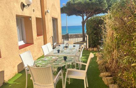 Apartamento con jardín a 11 metros de la playa. B1. - Foto 58