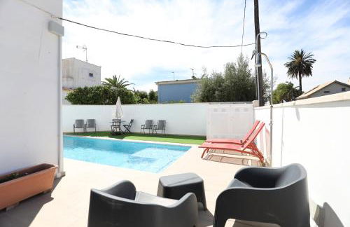 2 apartamentos en una excelente villa de playa compartiendo Piscina y Jardín - Foto 10