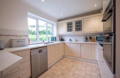 Family-Friendly Bungalow Near Thurlestone Beach - Foto 32