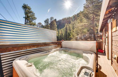 Private Hot Tub and Deck Riverfront Escape in Drake - Foto 15