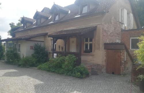 Kleine Galerie Apartment für 3 mit Küche Kamin Netflix Parken und Hofladen - Foto 35