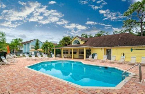 Beautiful Royal Palm Bay Condo near Disney - Foto 31