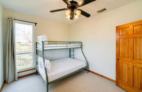 11 Mi to Downtown Denton Spacious Ranch Retreat - Photo 23