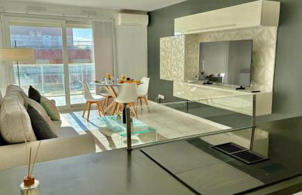 Juana YourHostHelper - Photo 22