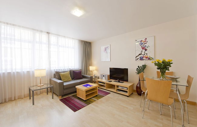 Premium St Christophers Place - Photo 13