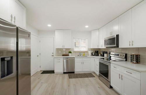 5-Bedrooms! Stylish and Modern Home, Pets Welcome! - Foto 11