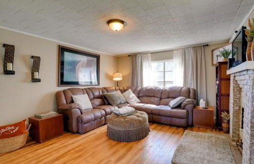 Rusk Retreat with Fire Pit, Grill and Countryside View - Foto 4