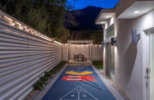 Far Far Away in Vista Las Palmas by ACME House Company - Foto 15