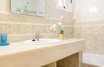 GreenDay - Apartment with Pool in La Quinta - Photo 4