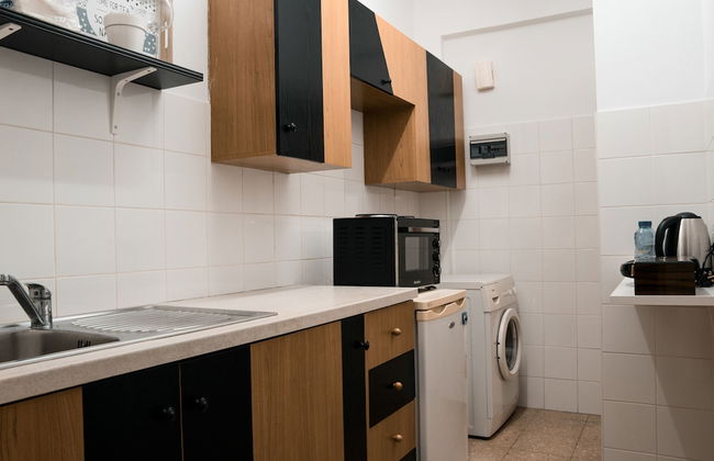 Youthfull Escape in Nicosia - Photo 12