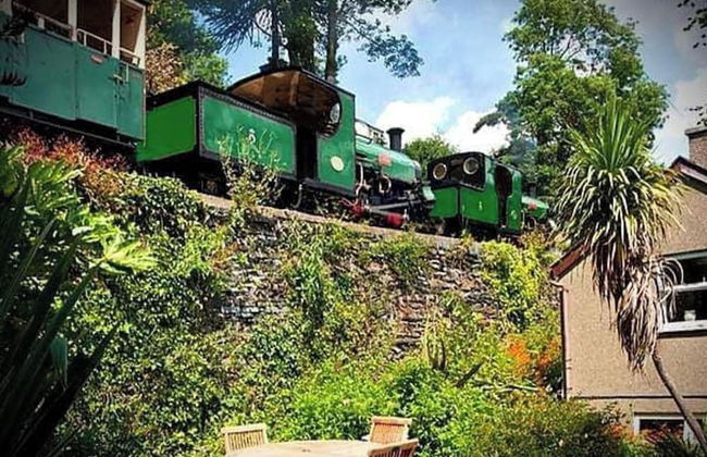 2 Bed Cottage Sleeps 4 - Pets Ok - Private Garden - Foto 13