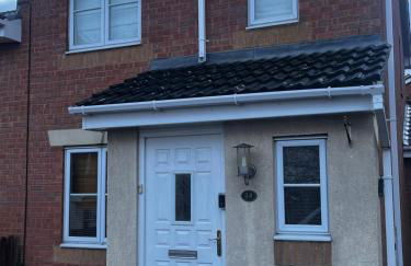 Brades Rise House - 3 bedroom house with 2 toilets with a private garden - Foto 9