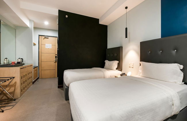 Homes at Bay Area Suites by SMS Hospitality - Photo 6