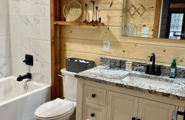 Livin on the Edge Cabin in Albert Pike, Beautiful! - Foto 24