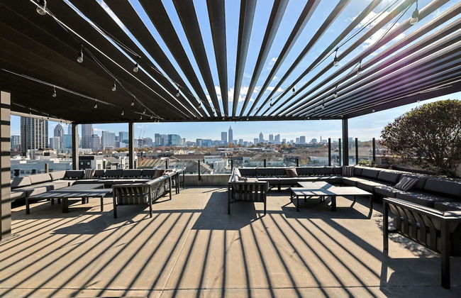 Ebony Ivory Midtown King Bed - Foto 32