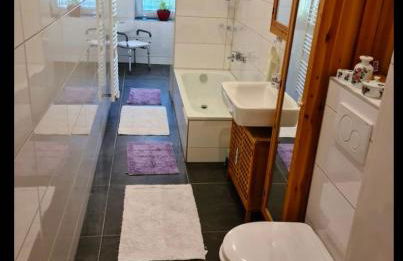 Nana-EG-80m2 sanierter Altbau-Parkplatz-kleiner Garten-WLAN-NETFLIX-2Zimmer-Küche-Dusche-Wanne-Waschmaschine - Foto 13
