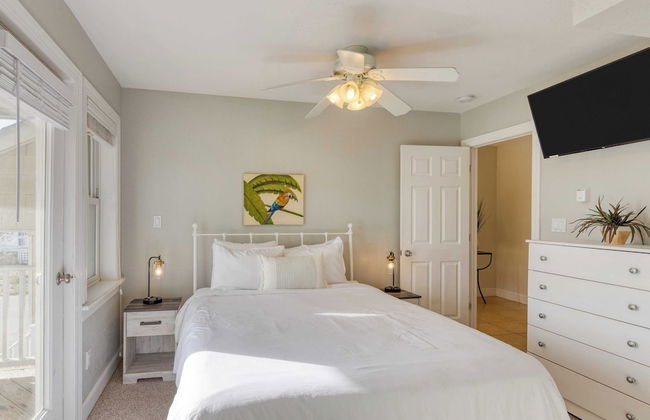 Sleeps 28 Beachfront w/ Pool, Hot Tub, Game Room Atlantic Watch by Avantstay - Foto 39