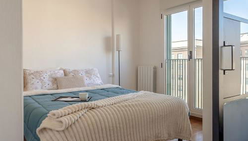 Kis-s Square Lovely Studio Flat - ItalyWeGo - Photo 4, towels, wardrobe