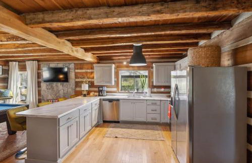 Cozy Lux Cabin With Game Room - Foto 10