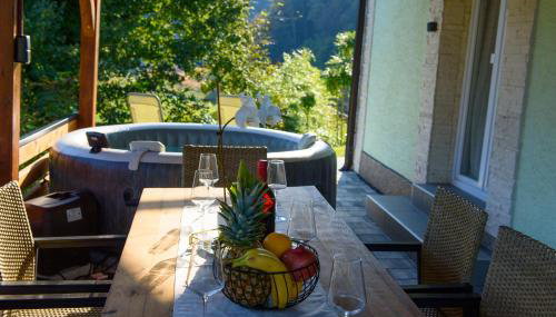 Kuća za odmor MEDENA - Foto 1, Garden view